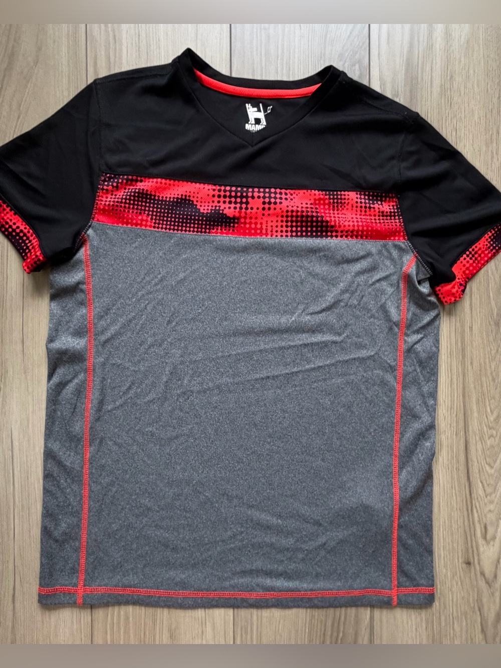 Mambo Australia Boys Performance Short-Sleeve Shirt Black,Gray Red Sz L (14/16)